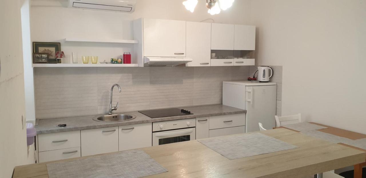 Ulica Dvori Narca 12 Apartment 4+2 Per. บัชกา ภายนอก รูปภาพ