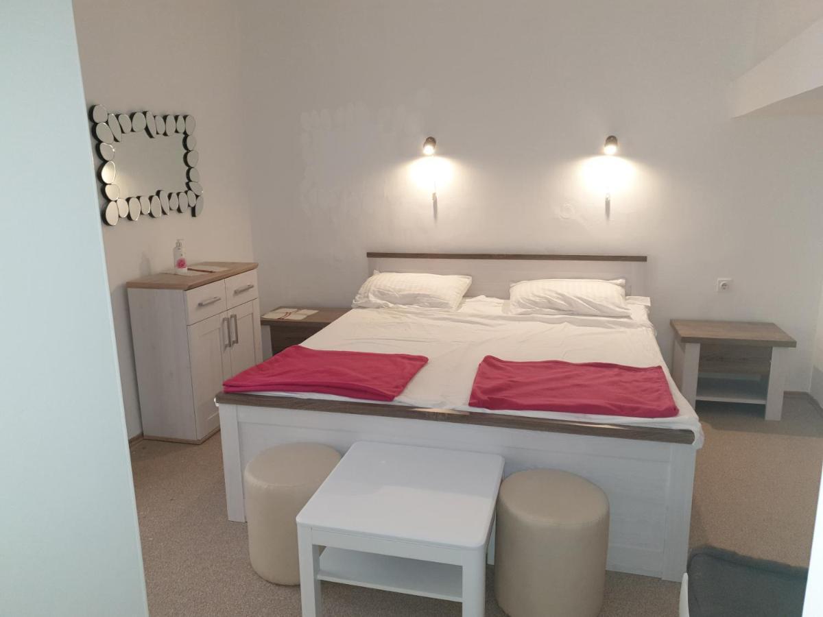 Ulica Dvori Narca 12 Apartment 4+2 Per. บัชกา ภายนอก รูปภาพ